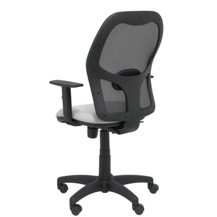 Silla Alocén malla negra asiento bali gris claro brazos regulables