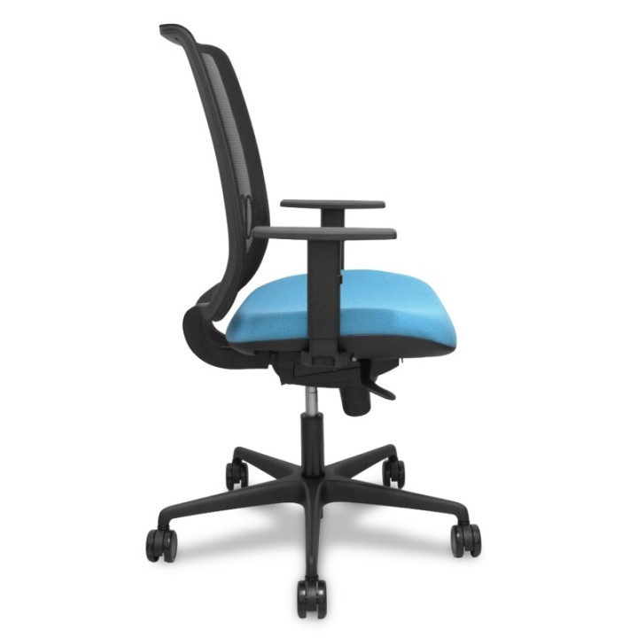 Silla Alares sincro malla negra bali azul cielo brazo regulable