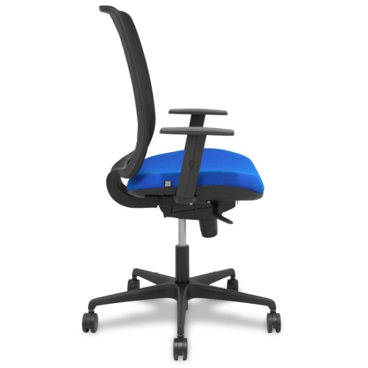 Silla Alares sincro malla negra bali azul brazo regulable