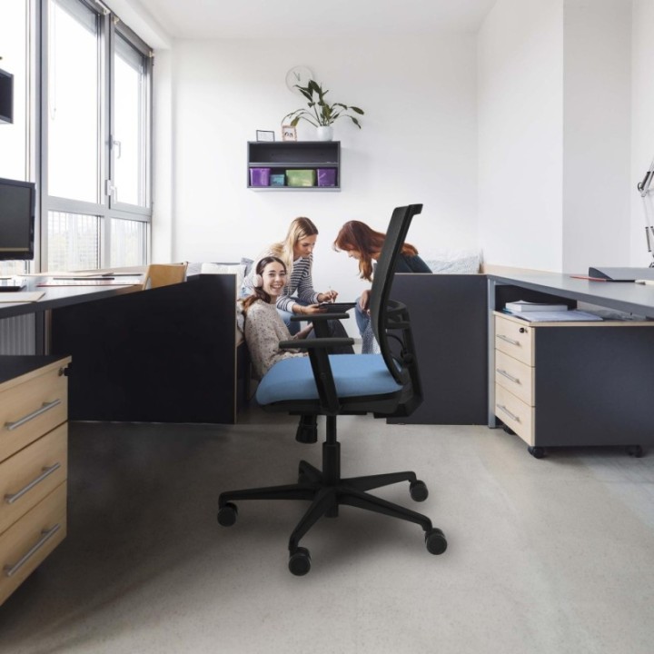 Yunquera sincro malla negra bali pistacho brazos 1D base nailon ruedas 65mm nailon