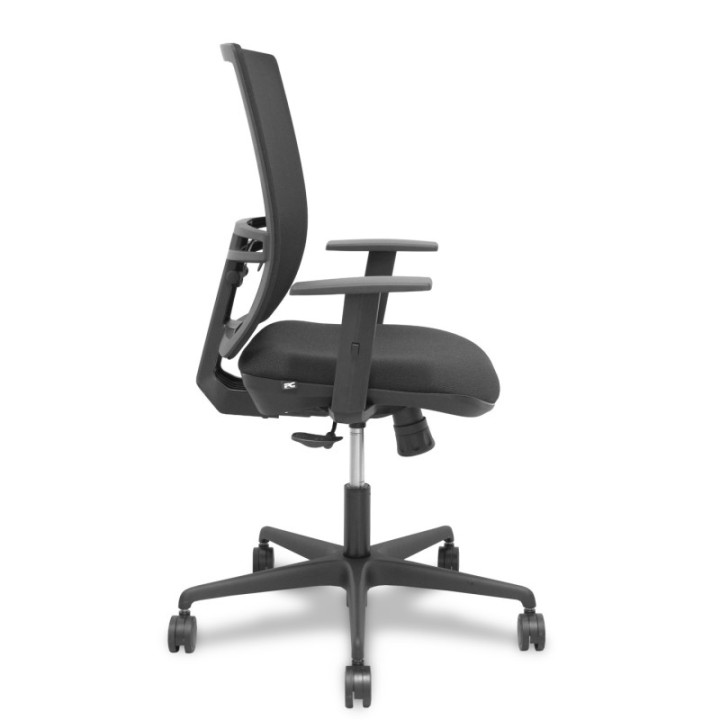 Silla Yunquera sincro malla negra bali negro brazo regulable.