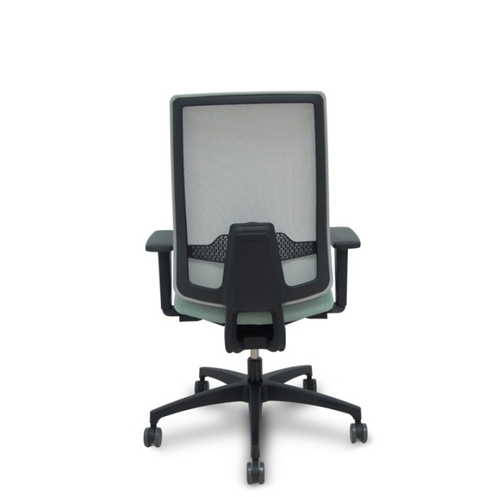 Silla Indeed traslack resp. malla gris asiento tonal verde claro brazos 2D base poliamida