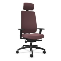 Silla Indeed traslacktapizada tonal color castaño brazos 2D base poliamida ruedas autofrenantes 60mm cabecero