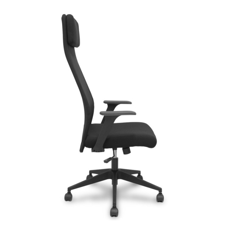 Silla Pro536 basculante tela negra brazos fijos.