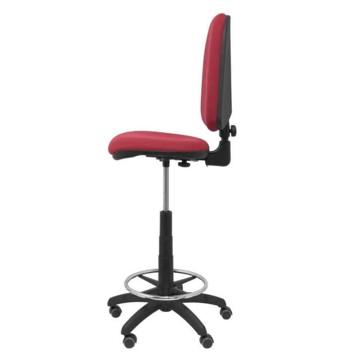 Taburete Aýna bali granate ruedas de parqué