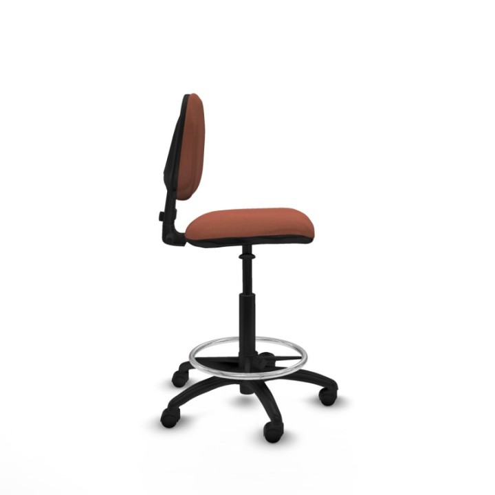 Taburete Isso CP bali marrón sin brazos base poliamida ruedas nailon 50mm