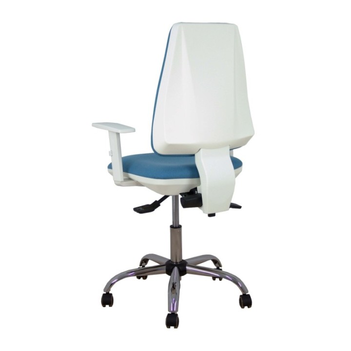 Silla Elche blanca asincro bali azul cielo brazos regulables ruedas de parqué