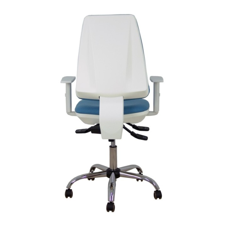 Silla Elche blanca asincro bali azul cielo brazos regulables ruedas de parqué