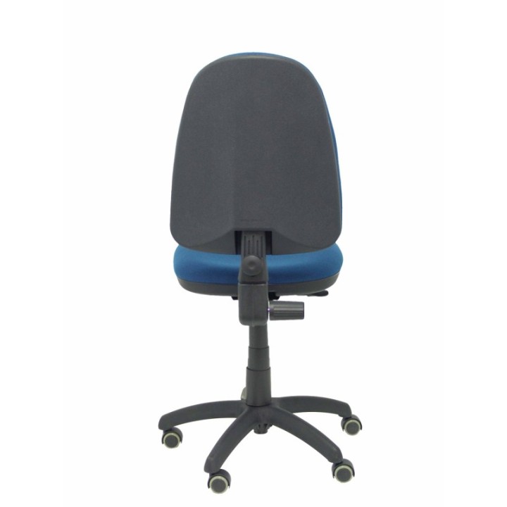 Silla Aýna bali azul marino ruedas de parqué