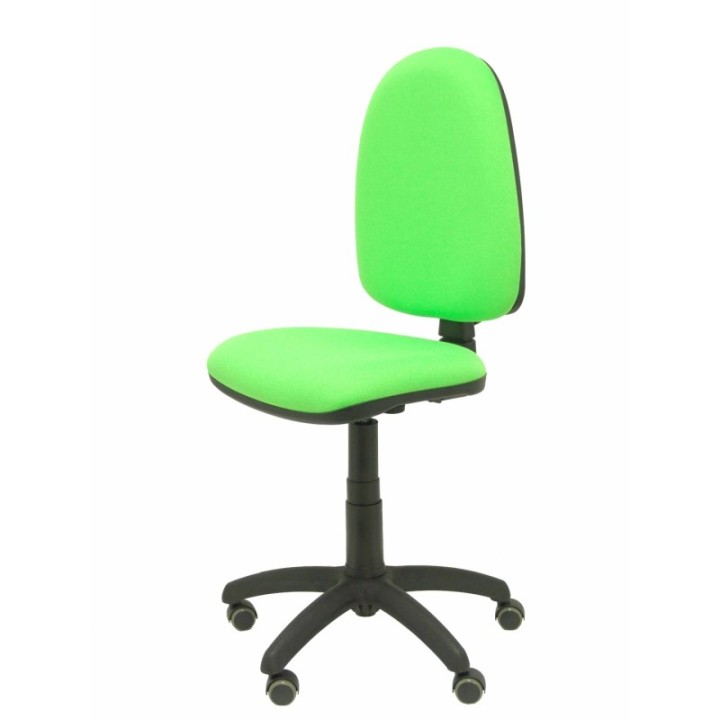 Silla Aýna bali verde pistacho ruedas de parqué