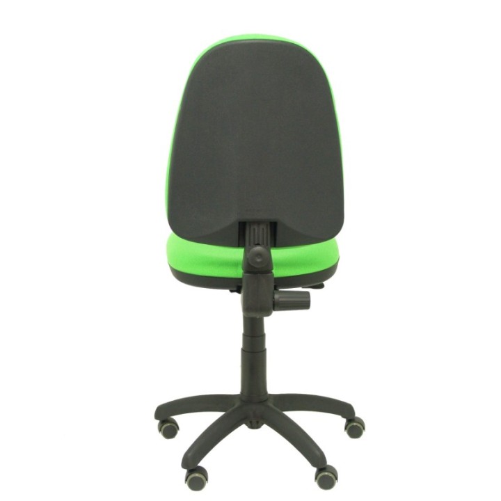 Silla Aýna bali verde pistacho ruedas de parqué