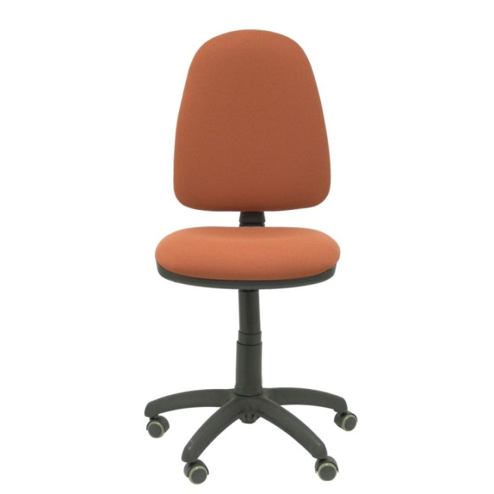 Silla Aýna bali marrón ruedas de parqué