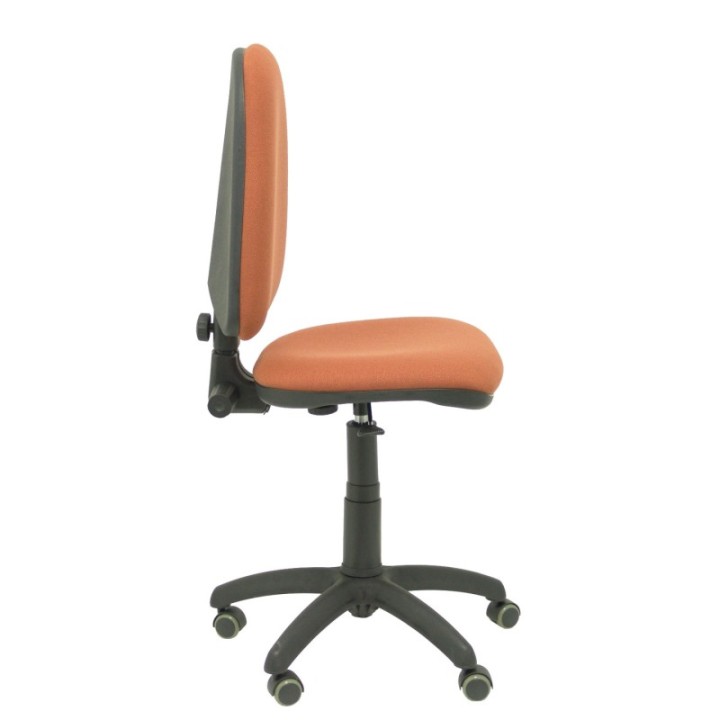 Silla Aýna bali marrón ruedas de parqué