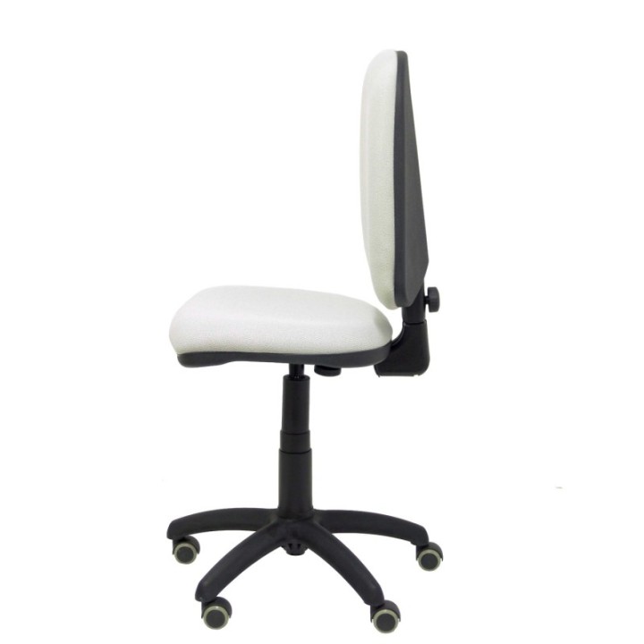 Silla Aýna bali gris claro ruedas de parqué