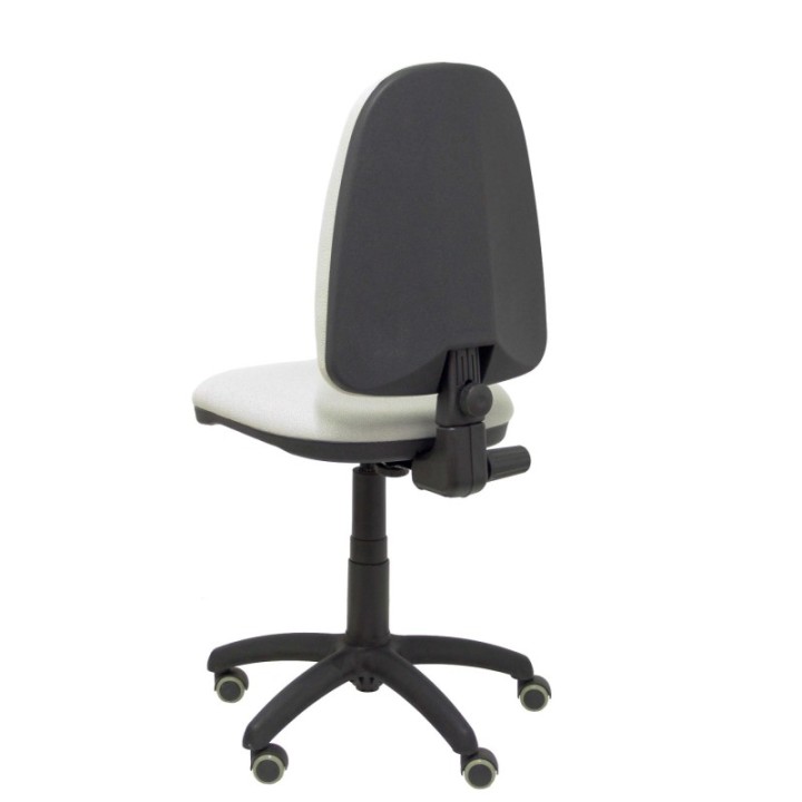 Silla Aýna bali gris claro ruedas de parqué