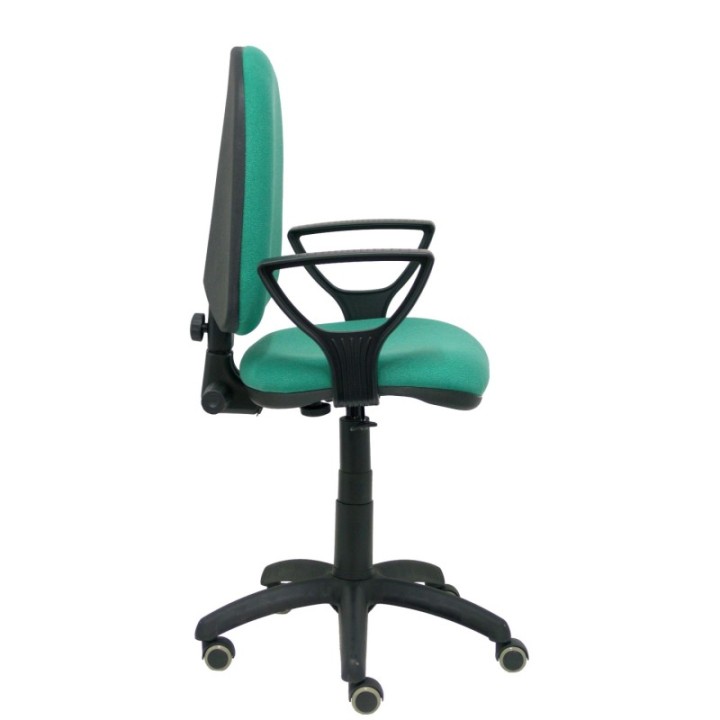 Silla Aýna bali verde esmeralda brazos fijos ruedas de parqué