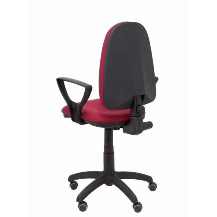 Silla Aýna bali granate brazos fijos ruedas de parqué