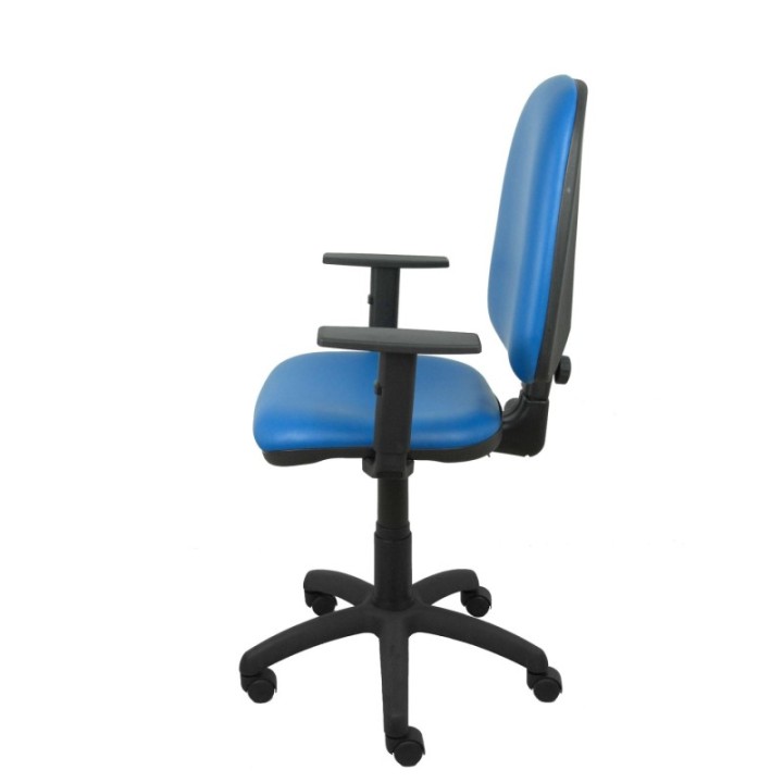 Silla Aýna similpiel azul brazos regulables