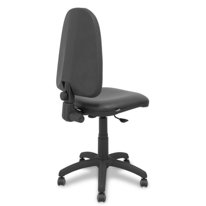 Silla Aýna similpiel negro ruedas de parqué