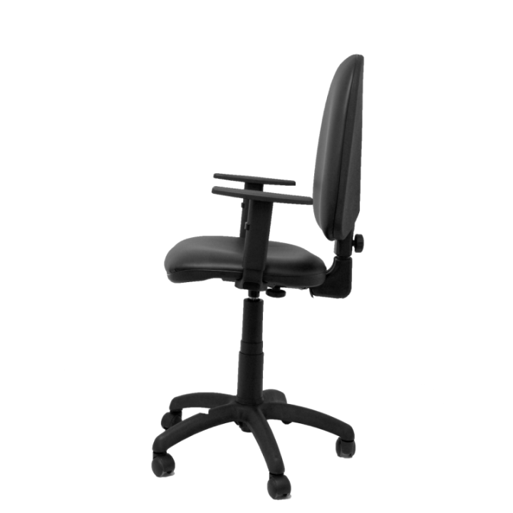 Silla Aýna similpiel negro con brazos regulables