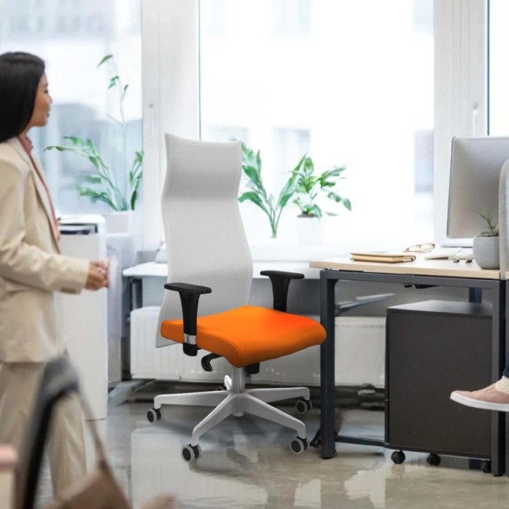 Albacete malla sincro malla gris similpiel rosa brazos 1D base blanca ruedas 65mm engomadas