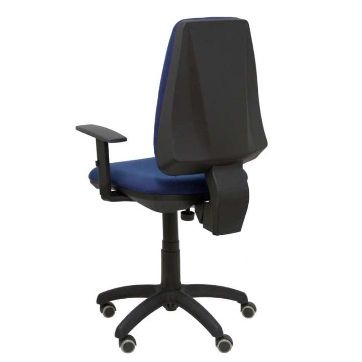 Silla Elche CP bali azul marino brazos regulables ruedas de parqué