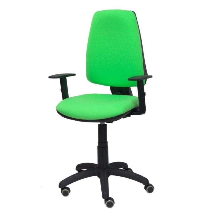 Silla Elche CP bali verde pistacho brazos regulables ruedas de parqué