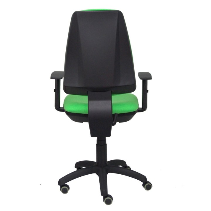 Silla Elche CP bali verde pistacho brazos regulables ruedas de parqué