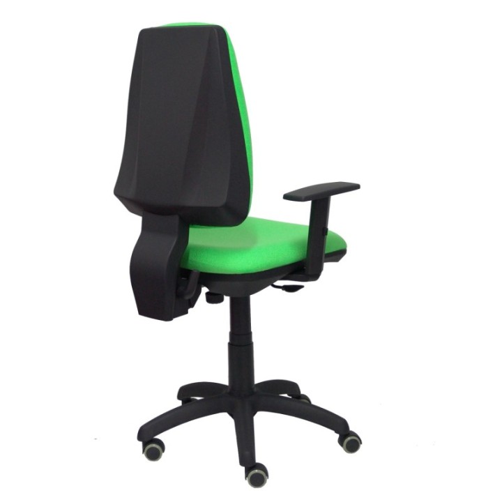 Silla Elche CP bali verde pistacho brazos regulables ruedas de parqué