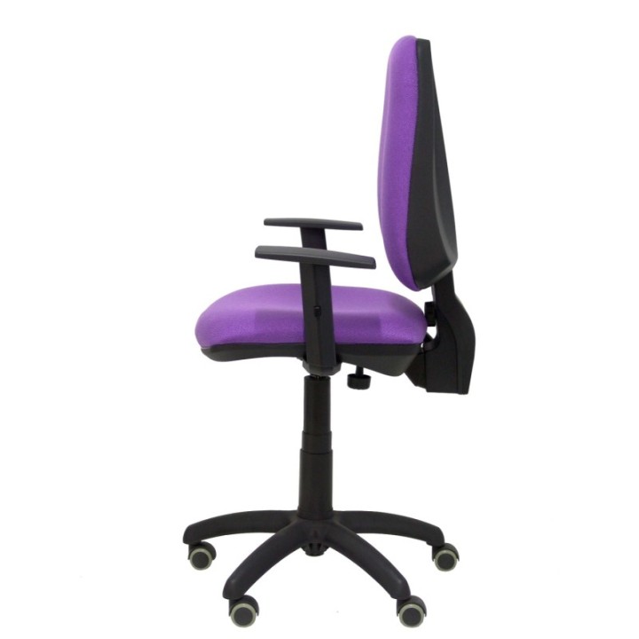 Silla Elche CP bali lila brazos regulables ruedas de parqué