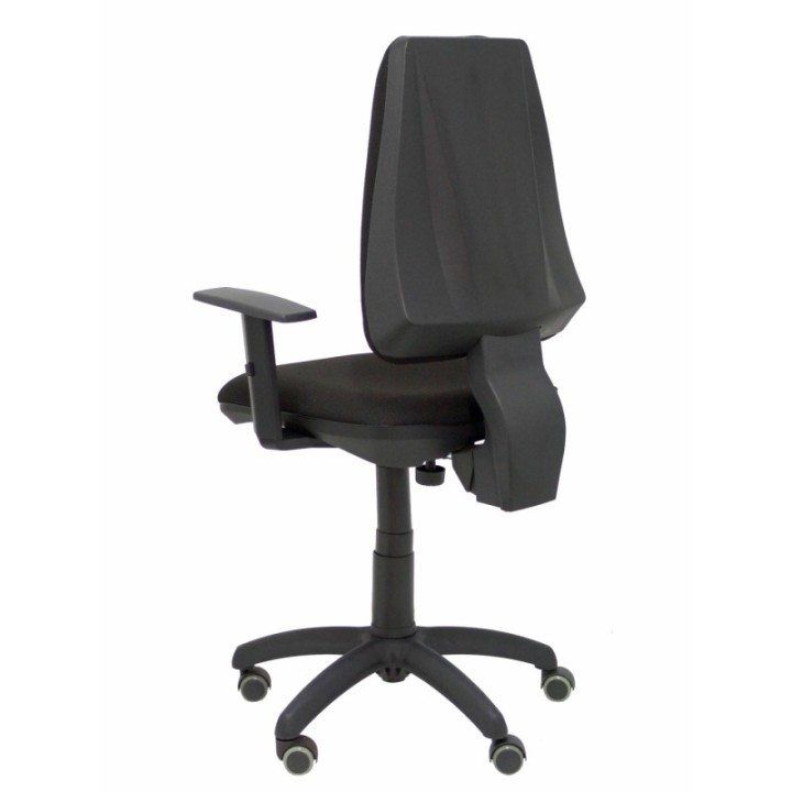 Silla Elche CP bali negro brazos regulables ruedas de parqué