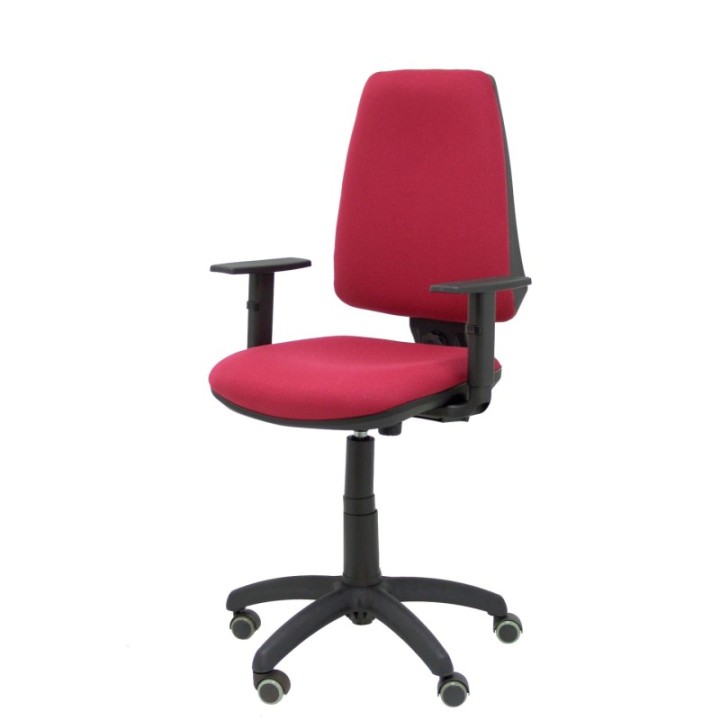 Silla Elche CP bali granate brazos regulables ruedas de parqué