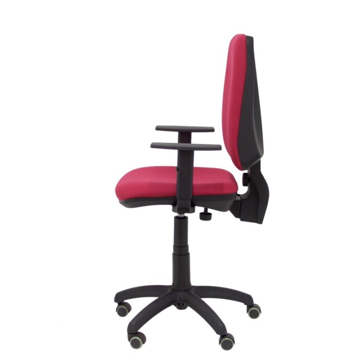 Silla Elche CP bali granate brazos regulables ruedas de parqué