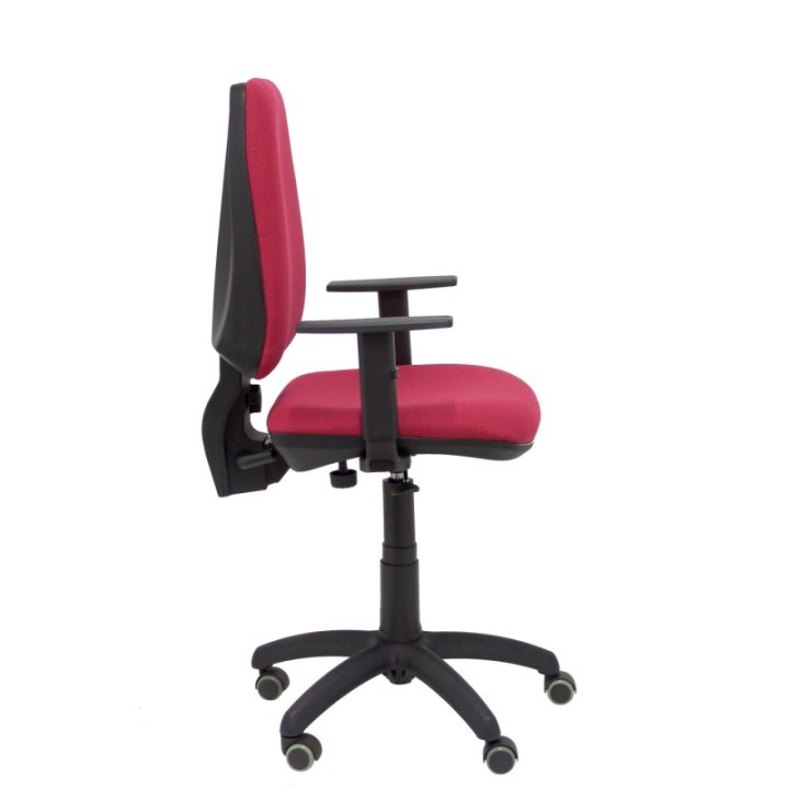 Silla Elche CP bali granate brazos regulables ruedas de parqué