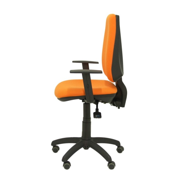 Silla Elche S bali naranja brazos regulables ruedas de parqué