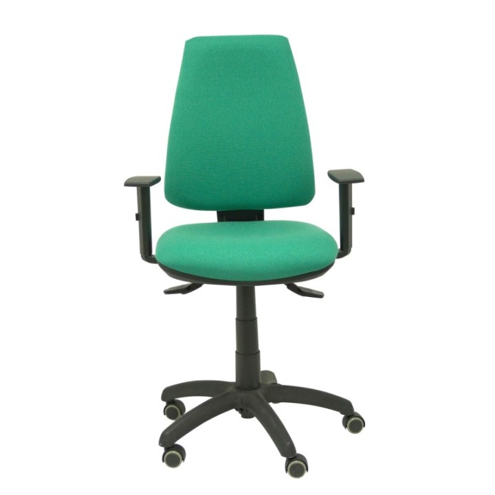 Silla Elche S bali verde esmeralda brazos regulables ruedas de parqué