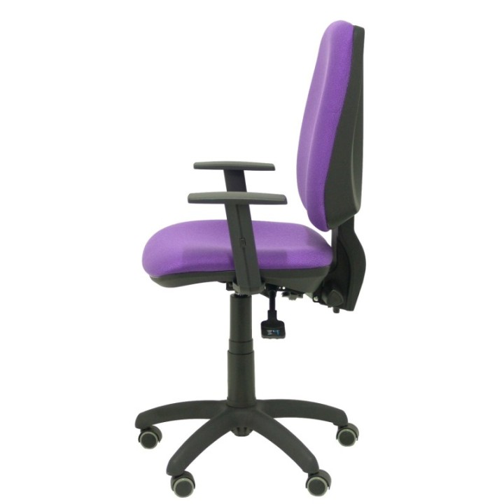 Silla Elche S bali lila brazos regulables ruedas de parqué