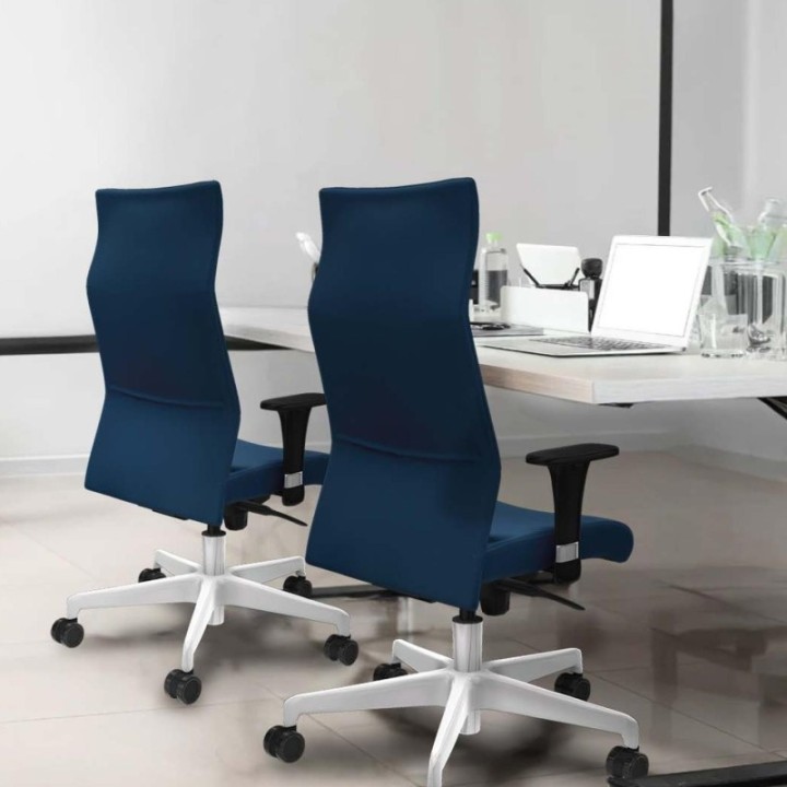 Albacete XL sincro similpiel azul claro brazos 1D base blanca ruedas 65 mm nailon