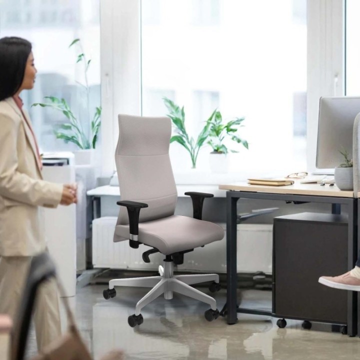 Albacete XL sincro similpiel rojo brazos 1D base blanca ruedas 65 mm nailon