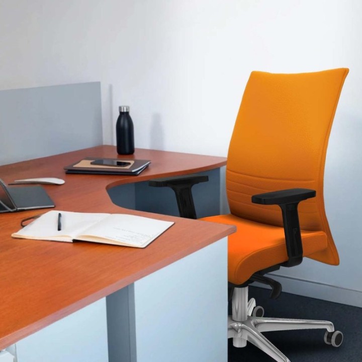 Albacete confidente sincro similpiel blanco brazos 2D base aluminio ruedas 65mm engomadas