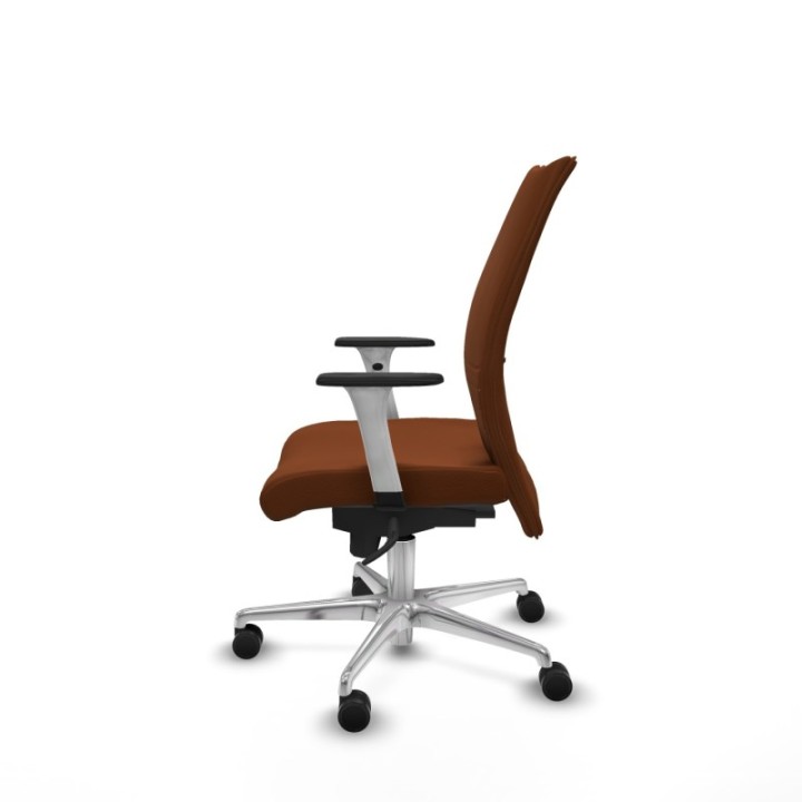 Albacete confidente sincro similpiel marrón brazos 1D blancos base aluminio ruedas 65 mm nailon