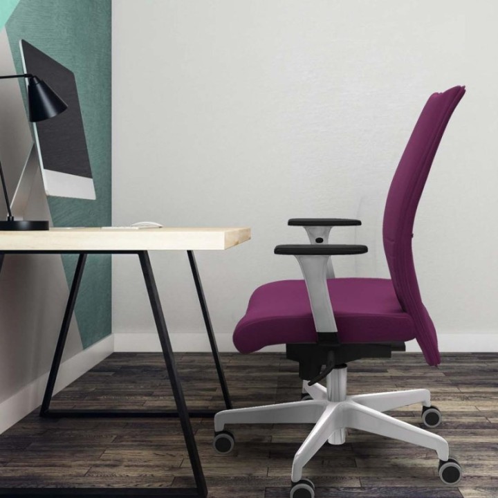 Albacete confidente sincro similpiel marrón oscuro brazos 1D blancos base blanca ruedas 65mm engomadas